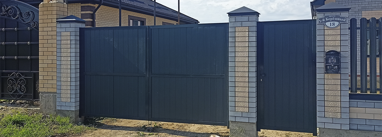 Въездные ворота в Светлограде под ключ