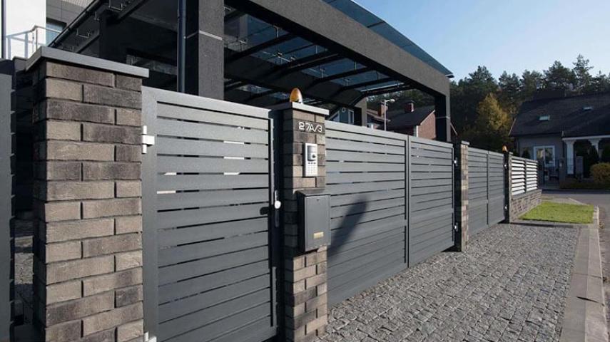 въездные ворота в Светлограде